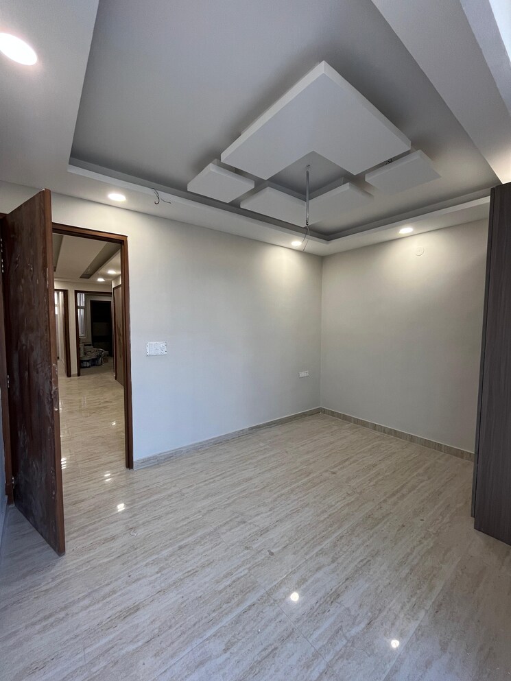 Room, gms road 3 Bedroom 1450 Sq.Ft. Builder Floor In Gms Road Dehradun 9479384