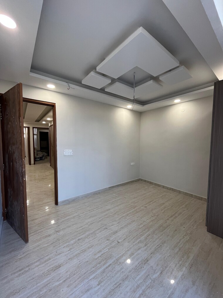 Room, gms road 3 Bedroom 1450 Sq.Ft. Builder Floor In Gms Road Dehradun 9479384