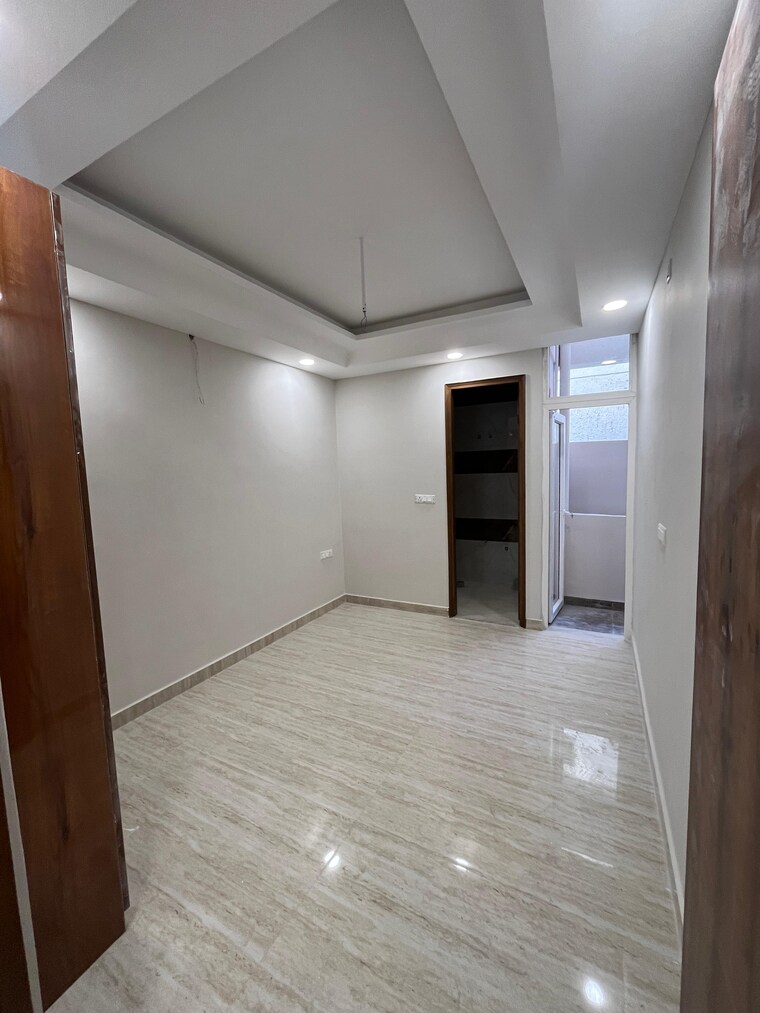 Room, gms road 3 Bedroom 1450 Sq.Ft. Builder Floor In Gms Road Dehradun 9479384