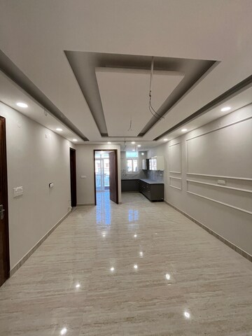 Room in 3 BHK Builder Floor at Gms Road – for Sale