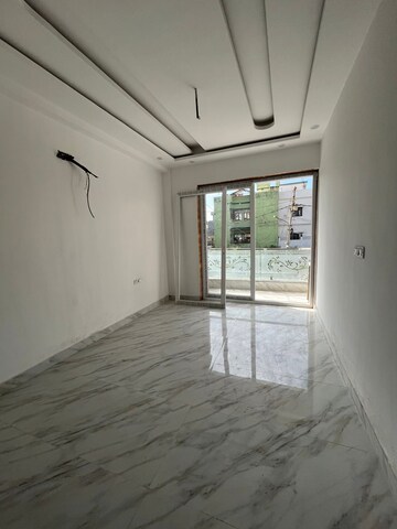 Room in 3 BHK Builder Floor at Sahastradhara – for Sale