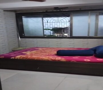 Bedroom in 3 BHK Apartment at Dadar West – for Rent