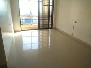 Room in 2 BHK Apartment at Sunteck City Avenue 4, Goregaon West – for Sale