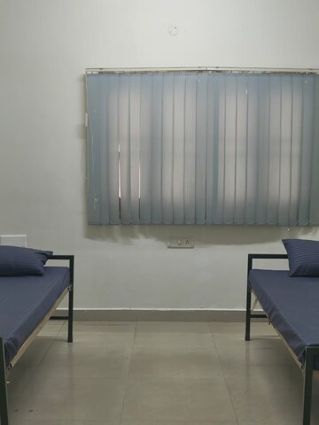 Room in  Pg at Arumbakkam – for Rent