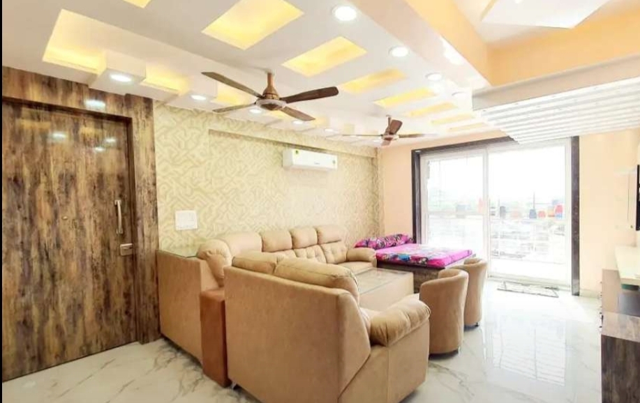 3 BHK + Pooja Room Apartment For Rent in Hazratganj
