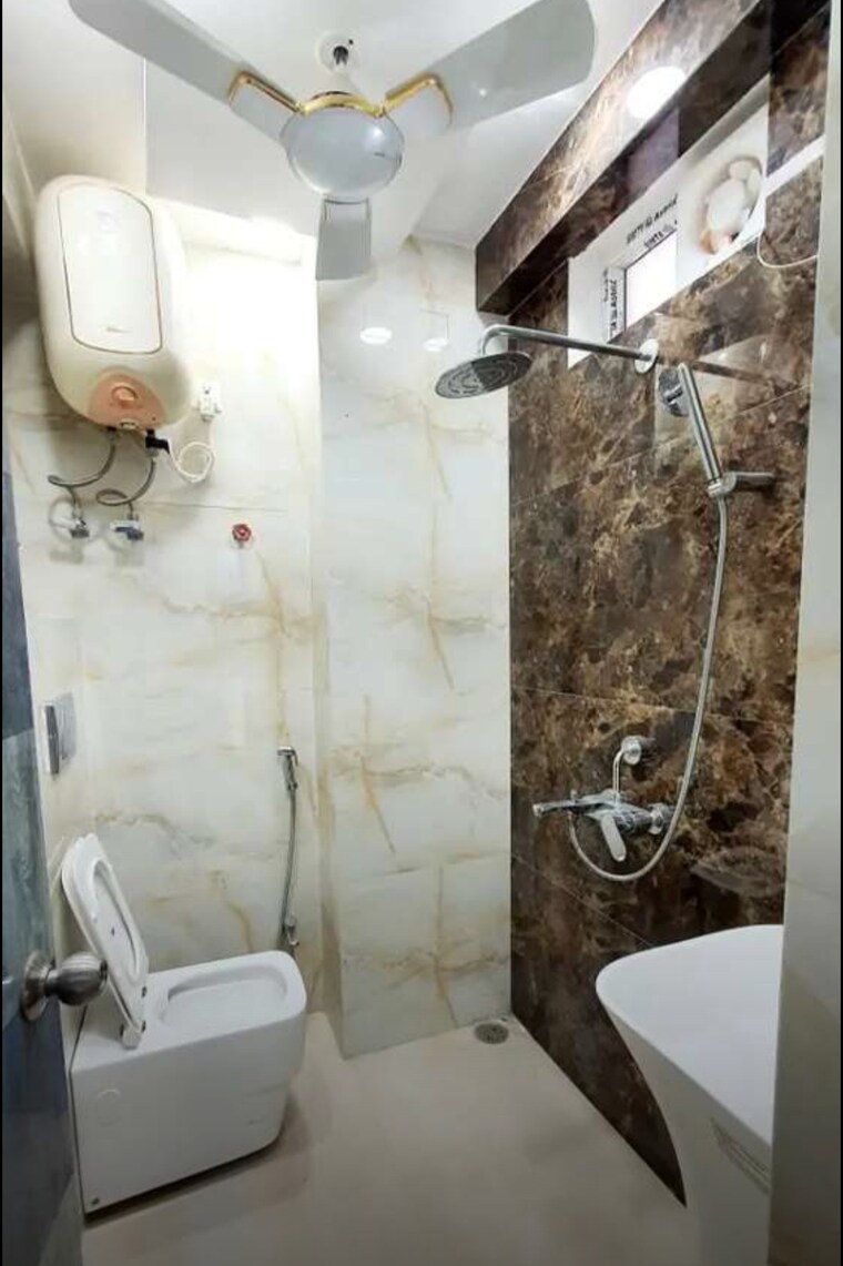 Bathroom, hazratganj 3 Bedroom 1750 Sq.Ft. Apartment In Hazratganj Lucknow 9479461