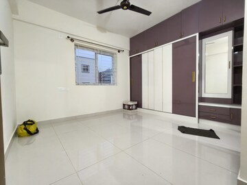 Room in 2 BHK Apartment at Cv Raman Nagar – for Rent