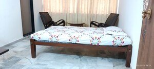 Bedroom in 4 BHK Apartment at Race Course Road – for Rent