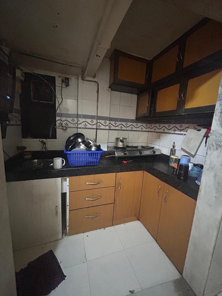 Kitchen, satya-niwas-vile-parle-east 2 Bedroom 750 Sq.Ft. Apartment In Vile Parle East Mumbai 9479488