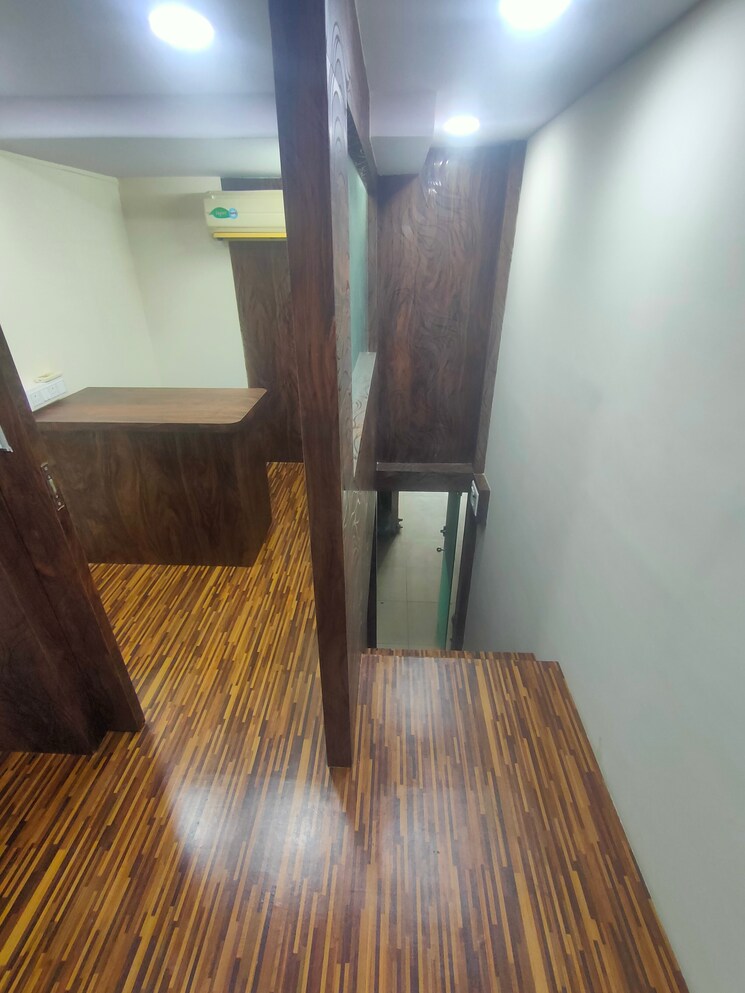 Team Area, haware-centurion-mall Commercial Office Space 200 Sq.Ft. In Nerul Sector 19a Navi Mumbai 9479532