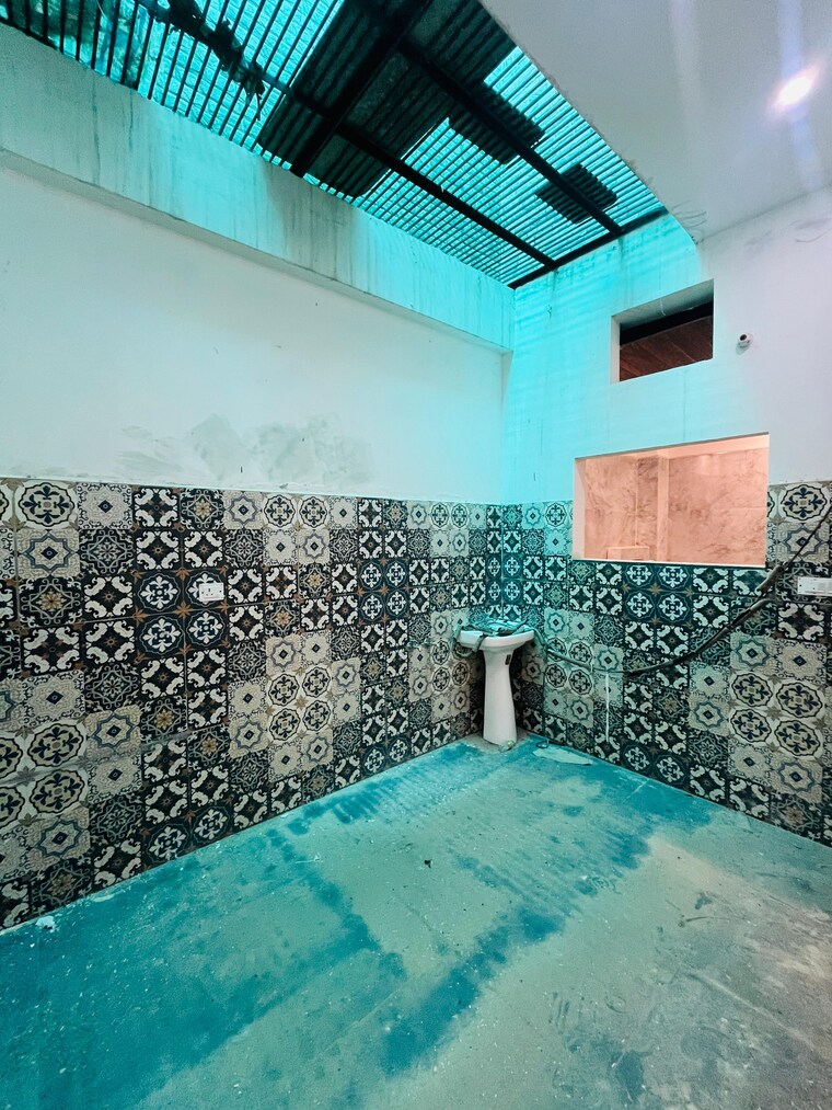 Attached Bathroom, matiyari 2 Bedroom 1000 Sq.Ft. Independent House In Matiyari Lucknow 9479524