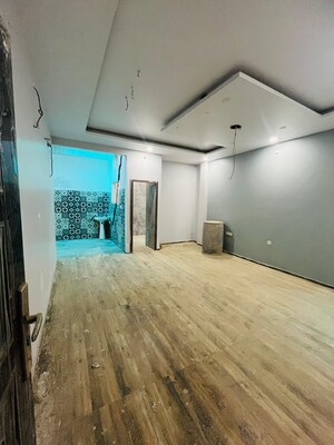 Room in 2 BHK Independent House at Matiyari – for Sale