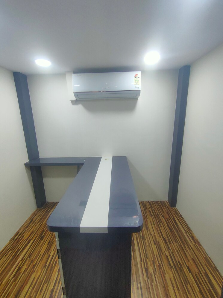 Team Area, haware-centurion-mall Commercial Office Space 200 Sq.Ft. In Nerul Sector 19a Navi Mumbai 9479532