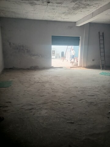 Room in  Warehouse at Bptp Park Sentosa, Sector 77 – for Rent