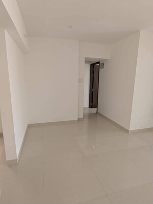 Room in 2 BHK Apartment at Prithvi Proximus, Hadapsar – for Rent