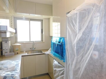 Bathroom in 3 BHK Apartment at Hiranandani Highland, Powai – for Rent