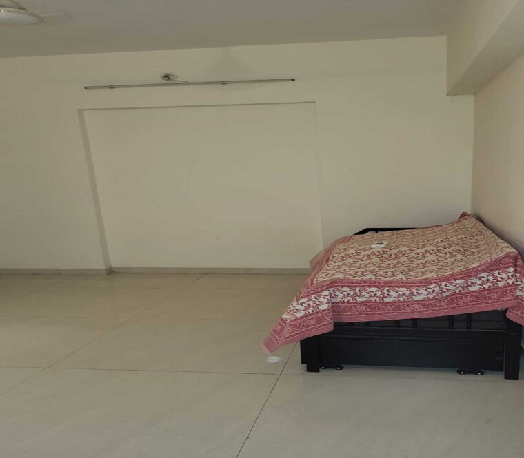 Bedroom, dadar east 2 Bedroom 600 Sq.Ft. Apartment In Dadar East Mumbai 9479626