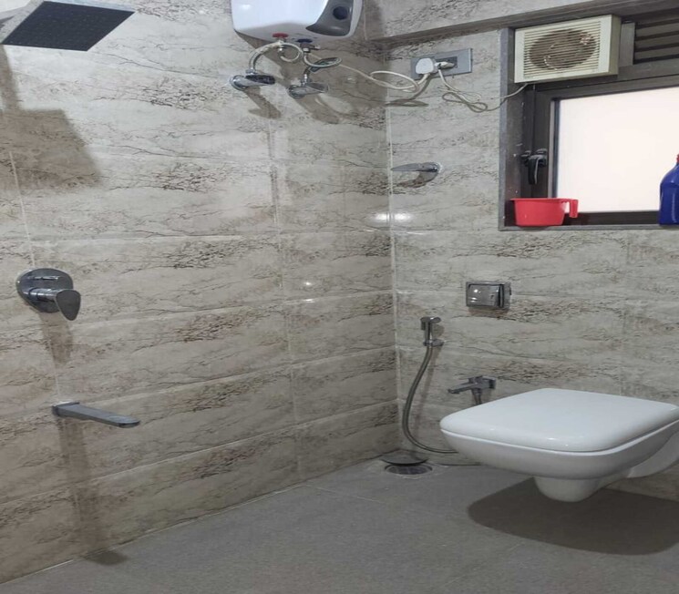 Bathroom, dadar east 2 Bedroom 600 Sq.Ft. Apartment In Dadar East Mumbai 9479626