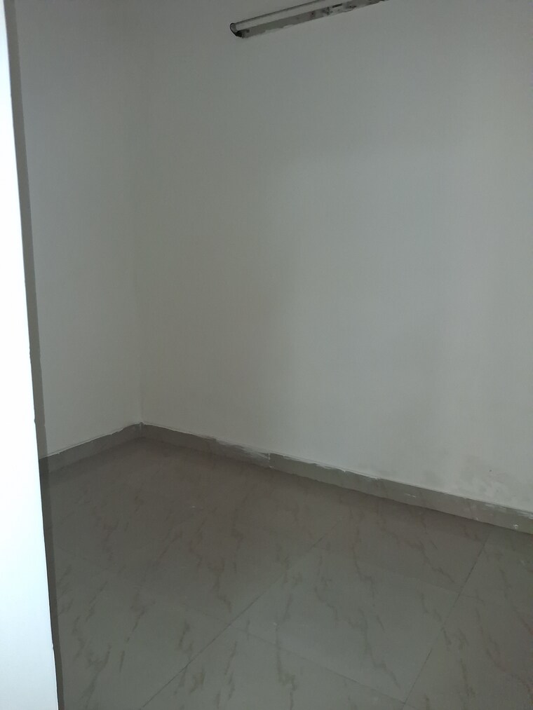 Room, sector 28 2.5 Bedroom 1450 Sq.Ft. Builder Floor In Sector 28 Faridabad 9479650