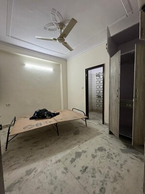 2 BHK Builder Floor For Rent in Saket