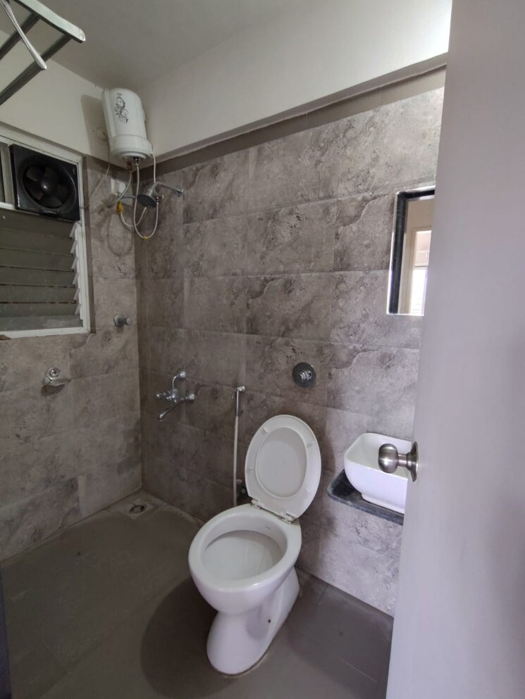 Bathroom, pandit-javdekar-red-earth 1 Bedroom 695 Sq.Ft. Apartment In Pirangut Pune 9479653
