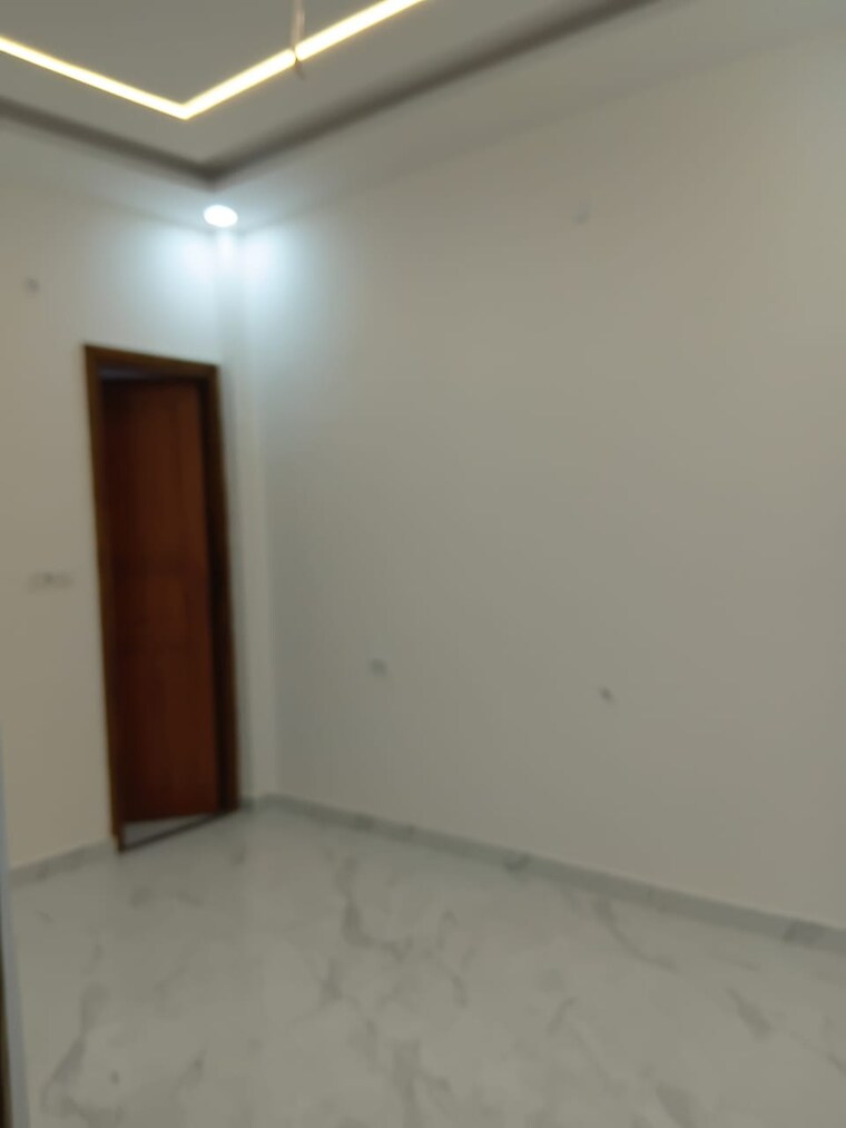 Room, gomti nagar 3 Bedroom 1550 Sq.Ft. Independent House In Gomti Nagar Lucknow 9479672