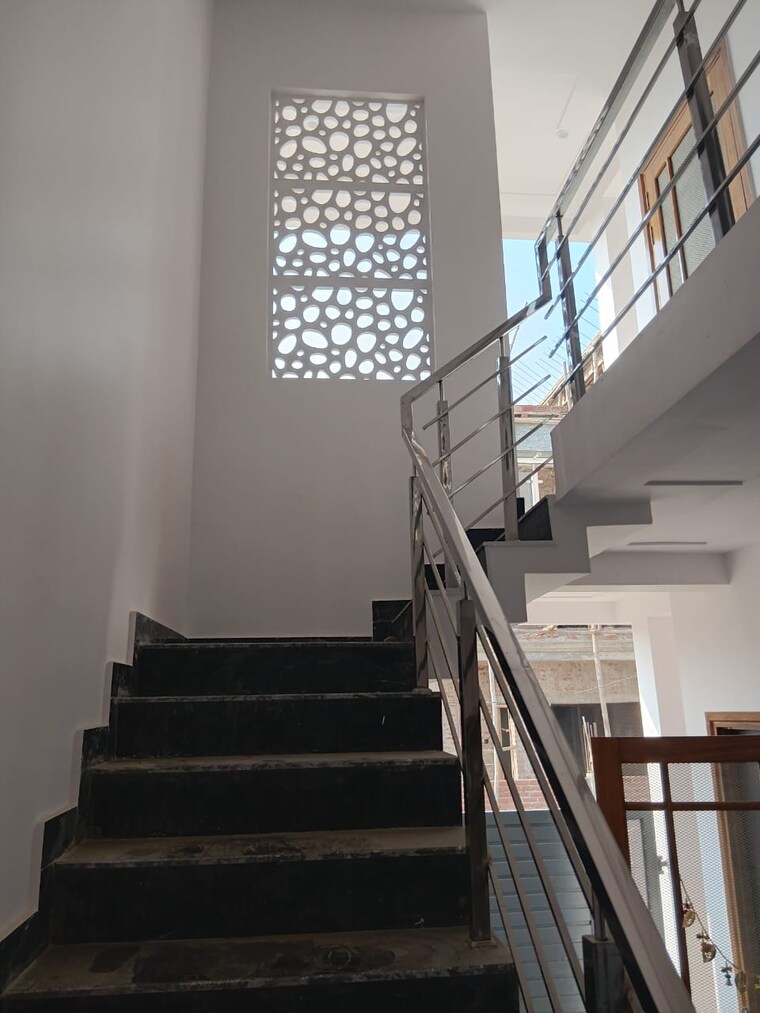 undefined, gomti nagar 3 Bedroom 1550 Sq.Ft. Independent House In Gomti Nagar Lucknow 9479672