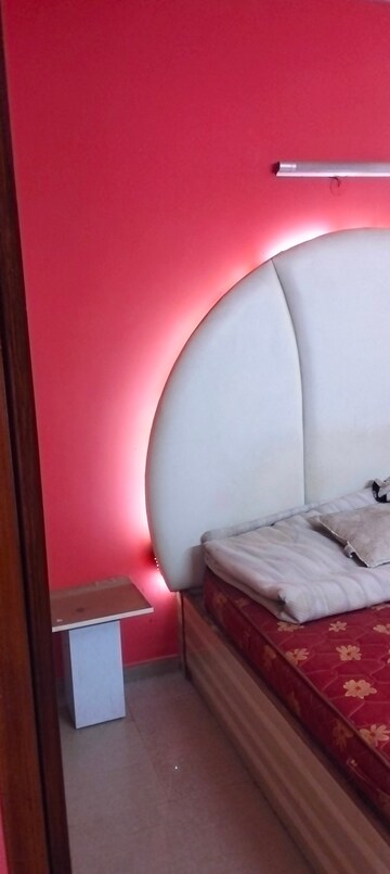 Furnished Amenities in 2 BHK Apartment at Omaxe Residency, Gomti Nagar – for Rent