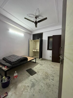 1 BHK Builder Floor For Rent in Saket