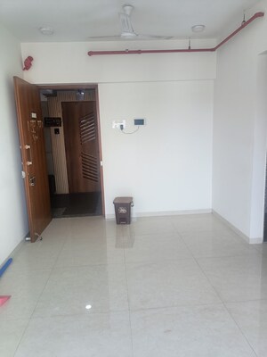 Room in 1 BHK Apartment at Naman Premier, Andheri East – for Rent