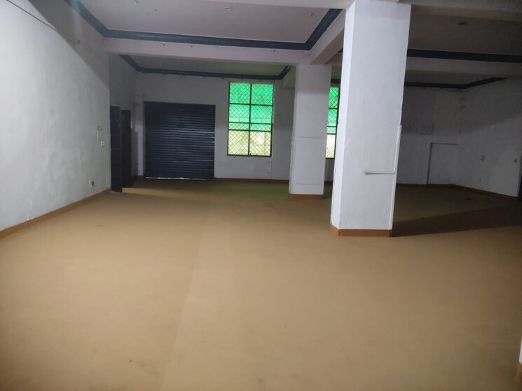 Room, site 4 sahibabad Commercial Warehouse 6000 Sq.Ft. In Site 4 Sahibabad Ghaziabad 9479702
