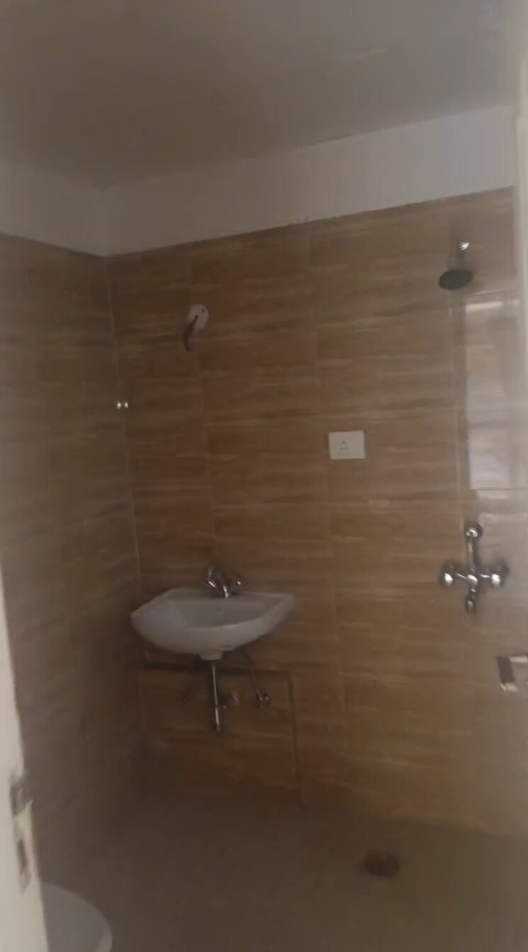 Bathroom, adore-legend 3 Bedroom 250 Sq.Ft. Apartment In Sector 84 Faridabad 9479720