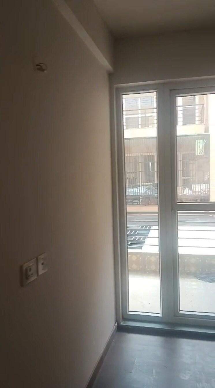 Room, adore-legend 3 Bedroom 250 Sq.Ft. Apartment In Sector 84 Faridabad 9479720