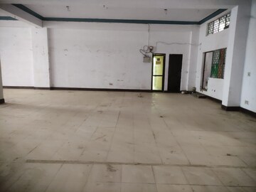 Room in  Warehouse at Site 4 Sahibabad – for Rent