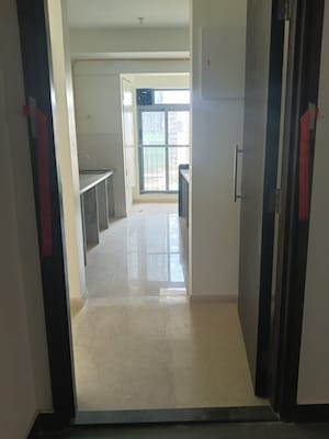 Building Lobby in 2 BHK Apartment at Kalpataru Elitus, Mulund West – for Sale
