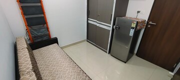 Furnished Amenities in 2 BHK Apartment at Hubtown Harmony, Matunga – for Rent