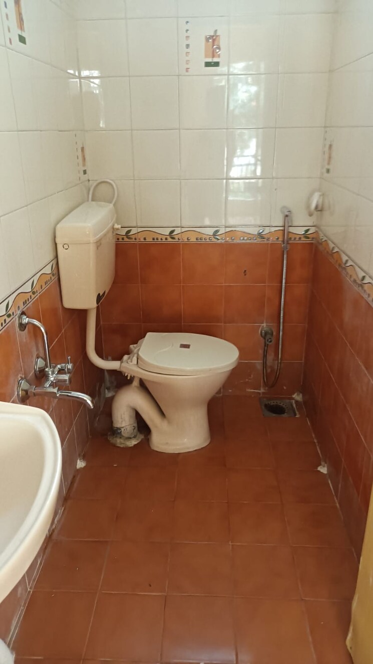 Bathroom, yash-ravi-park 2 Bedroom 1250 Sq.Ft. Villa In Hadapsar Pune 9479731