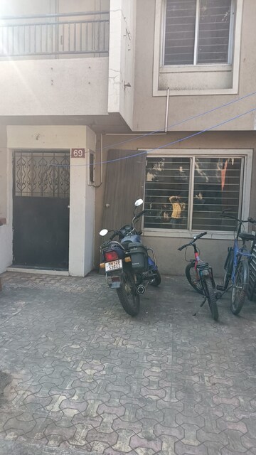 Parking in 2 BHK Villa at Yash Ravi Park, Hadapsar – for Rent