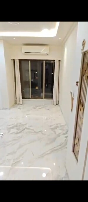 Room in 2 BHK Apartment at Shubham Alaska, Ghatkopar East – for Rent