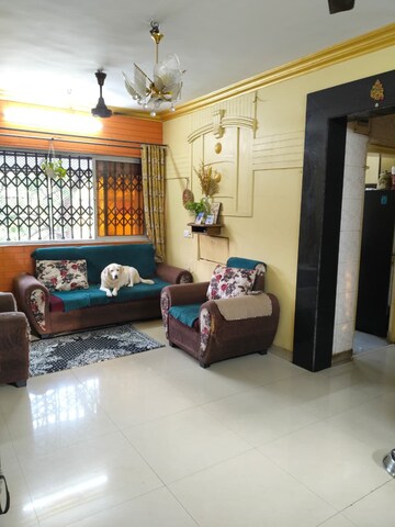 Living Room in 2 BHK Apartment at Mukund CHS Mulund, Mulund East – for Sale