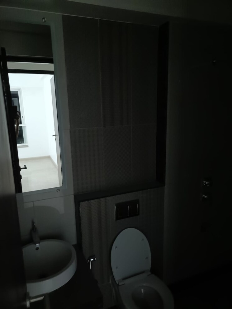 Bathroom, kalpataru-radiance 2 Bedroom 932 Sq.Ft. Apartment In Goregaon West Mumbai 9479749