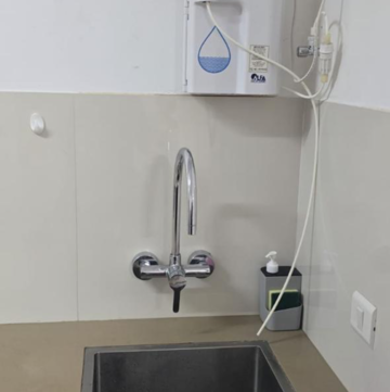 Furnished Amenities in 1 BHK Apartment at Hiranandani Solitaire Studio Apartment, Hiranandani Estate – for Rent