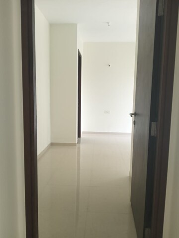 Bathroom in 2 BHK Apartment at Kalpataru Elitus, Mulund West – for Rent