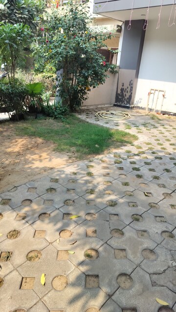 Parking in 3 BHK Builder Floor at Parklands, Sector 85 – for Rent