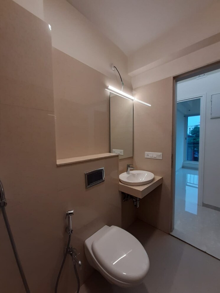 Bathroom, l-and-t-seawoods-residences 2 Bedroom 900 Sq.Ft. Apartment In Seawoods Navi Mumbai 9479778