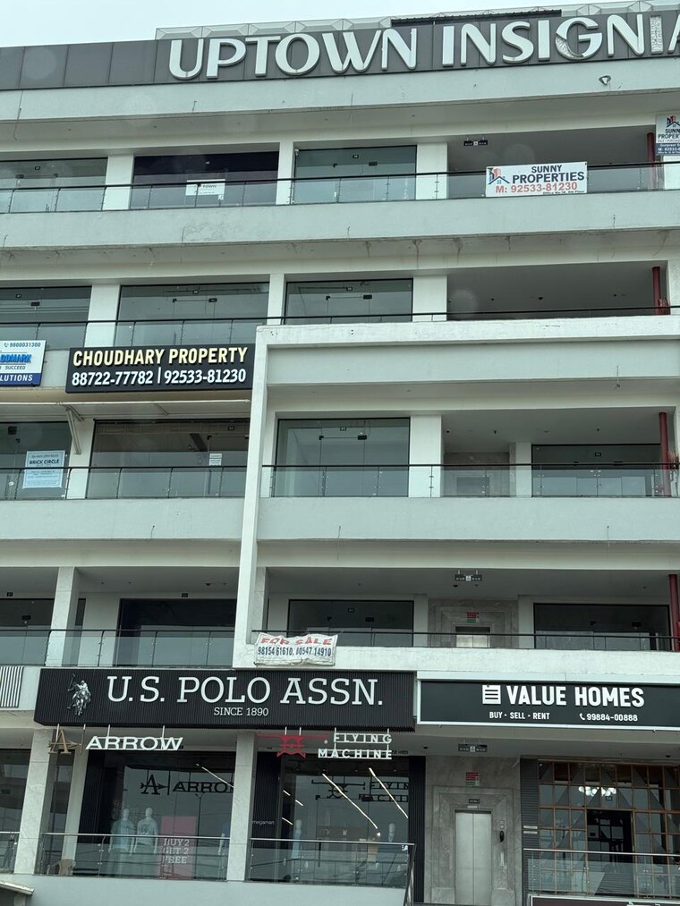 Exterior View, uptown-insignia Commercial Showroom 1125 Sq.Ft. In International Airport Road Zirakpur 9479832
