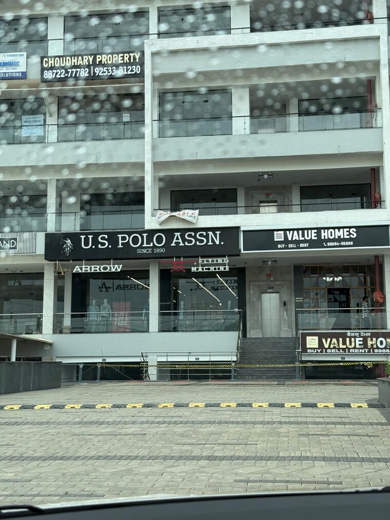 Exterior View, uptown-insignia Commercial Showroom 1125 Sq.Ft. In International Airport Road Zirakpur 9479832
