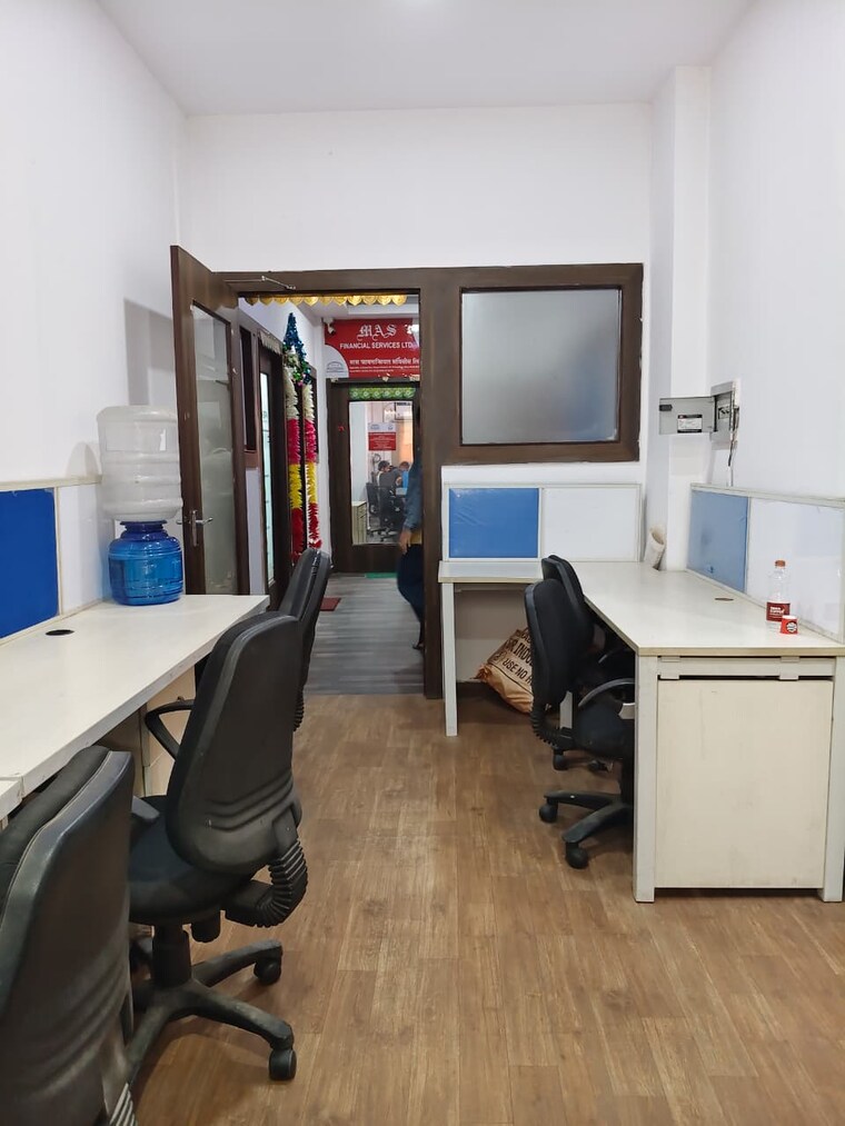 Team Area, sector 63 Commercial Office Space 270 Sq.Ft. In Sector 63 Noida 9479796
