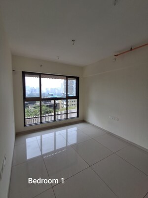 Room in 2 BHK Apartment at Chandak 34 Park Estate, Goregaon West – for Rent