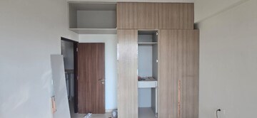 Room in 3 BHK Apartment at Piramal Mahalaxmi, Mahalaxmi – for Rent